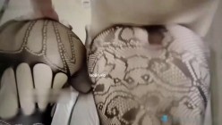 顶级绿帽原创，【夫妻彩霞】，老婆性瘾顶级肉便器，价值499，熟悉的场景，熟悉的道具 截图9
