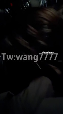 极品淫妻博主【王wang】跟女友各种场地啪啪 车内，喜欢穿开档黑丝后入，家中随时随地都想操 截图11