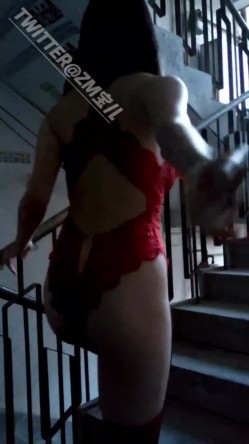 《贵在真实 反差淫妻》顶级绿帽刷锅狠人完美S身材极品女神眼镜教师人妻【ZM宝儿】私拍完结，调教成母狗3P 截图2