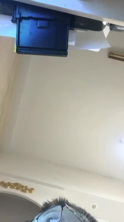 【情趣模特拍摄现场】，专业色影师~外约模特开房拍片， 聊如何约模特外拍 只有一场现场拍摄 密码房 截图6