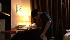 MEYD-646 元ヤリマンの叔母がエロすぎて超ガリ勉の甥っ子が性欲モンスター化！絶対に逃げられない抜かずの孕ませ超絶倫ホールド 風間ゆみ 截图4