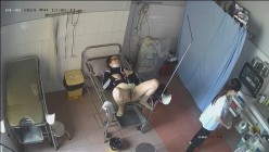 稀有黑客破解医院妇产科监控摄像头完美正面角度高清偷拍几个孕妇 最美年轻孕妇 阴蒂清晰可见 截图8