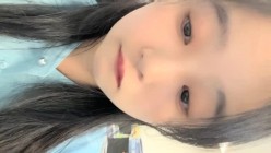 小区的物业美女真骚，【露露儿酱】办公室偷偷玩跳蛋，到厕所自慰，奶子大逼逼肥美 截图9