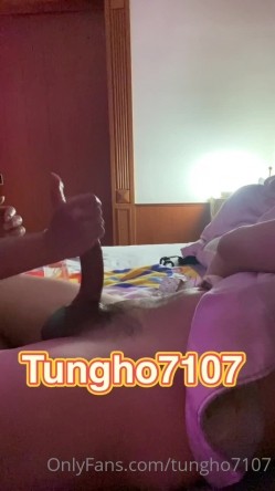 泡良大神性爱救火队「偷妳Tony」OF日常约炮露脸私拍 众多良家学生模特网红拜倒在炮王牛仔裤下 截图2
