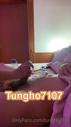 泡良大神性爱救火队「偷妳Tony」OF日常约炮露脸私拍 众多良家学生模特网红拜倒在炮王牛仔裤下 截图5