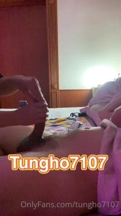 泡良大神性爱救火队「偷妳Tony」OF日常约炮露脸私拍 众多良家学生模特网红拜倒在炮王牛仔裤下 截图7