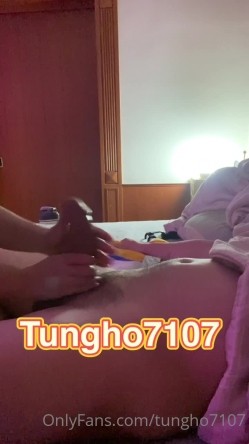 泡良大神性爱救火队「偷妳Tony」OF日常约炮露脸私拍 众多良家学生模特网红拜倒在炮王牛仔裤下 截图12