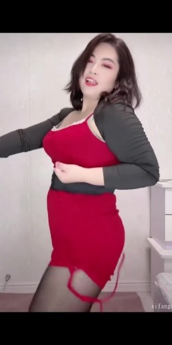 ️最新快手泄密！熟女控必备！肥臀大奶熟女【魅舞小妖精】定制福利，裸舞放尿淫语 截图15