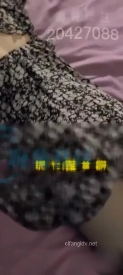 粽子节舔二嫂粽子逼视频来了 截图1