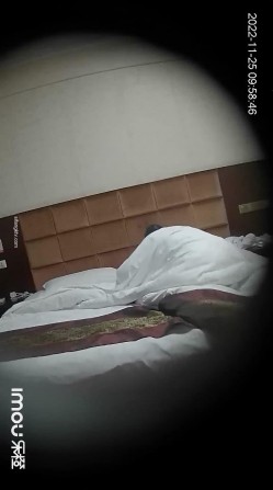 新流出乐橙酒店偷拍 ️白发老大爷泡个广场舞大妈开房被压在下面真怕他吃不消 截图5