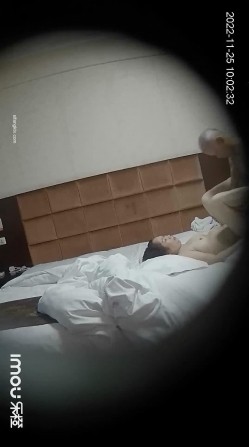 新流出乐橙酒店偷拍 ️白发老大爷泡个广场舞大妈开房被压在下面真怕他吃不消 截图7