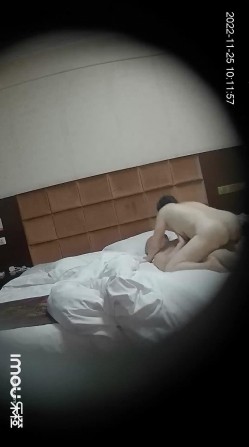 新流出乐橙酒店偷拍 ️白发老大爷泡个广场舞大妈开房被压在下面真怕他吃不消 截图12