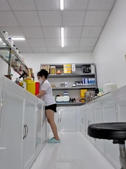 【st站】巨乳肥臀熟女药剂师『HinaLovely』上班穿着情趣内衣偷偷道具自慰流白浆 截图11