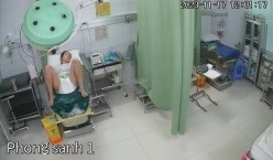 《妇产科监控破解》偷窥几个少妇做人流和生孩子全过程 截图16