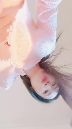 气质美少妇！看似文静骚的很！隔着紧身裤磨穴，水好多湿了裤裆，双指夹逼缝揉搓，假屌骑坐流出好多白浆 截图4