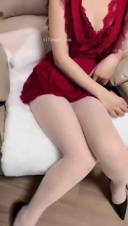 【丝袜熟女】丝袜熟女团队，专业挖掘的一个新良家少妇【小6姐姐】无内丝袜丝足自慰，肤白貌美，风情万种佳人 截图7