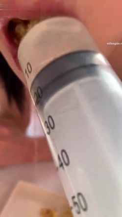 字母圈调教大神【Actor444】，母狗各种虐阴虐菊啪啪，花样多手法奇特 截图13