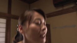 NEWM-016 母の尻 抜き挿し丸見え近親相姦 其の六 佐倉由美子 截图5