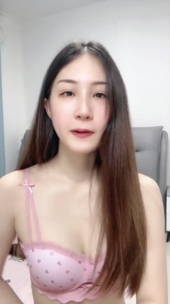 新人校花学妹【小灰灰呐】深喉吃鸡 啪啪猛干 热舞 开档丝袜 约网友啪啪 尺度全开道具抠逼自慰爽 截图9