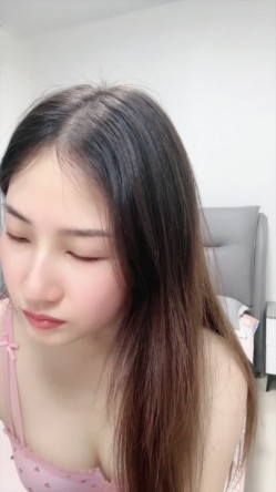 新人校花学妹【小灰灰呐】深喉吃鸡 啪啪猛干 热舞 开档丝袜 约网友啪啪 尺度全开道具抠逼自慰爽 截图16