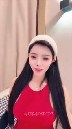 ️气质御姐【白熙】超骚魔鬼御姐自慰疯狂喷水 截图4