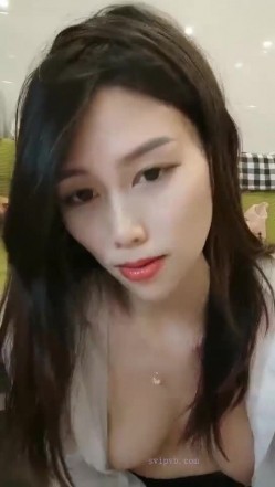 极品高颜冷艳御姐，反差小妈感女主播「金刚护撸娃」「小奶猫」激情淫语撩骚，和姐妹下海大秀，互舔互口假鸡巴互插 截图12
