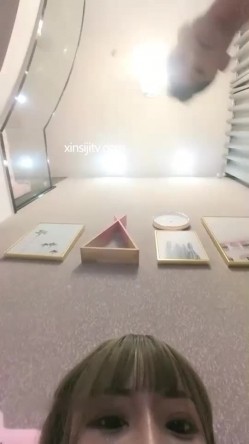女神颜值大眼睛靓丽美女却生性淫荡 又纹身又抽烟还舔男人肉棒 白丝肏穴被干得娇声浪叫 截图10