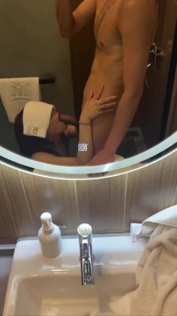 【推特 我的枪好长啊】3P打桩踩头后入骚人妻 千元付费资源 截图16