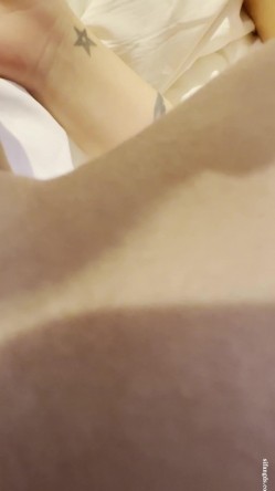 【重磅核弹】顶级姐妹花，超高价原档千元，姐妹花是素人良家，难得的佳作，全网仅此一套 截图7