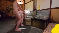 极品小夫妻【温妮的爸妈】，下班后带她去泡温泉，白虎馒头穴，好好享用一番，真的超爱！ 截图9