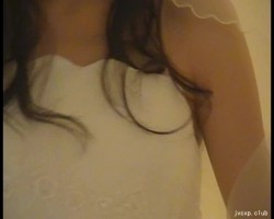 早期当模特在爱慕拍的写真，中间穿婚纱时没穿内裤被摄影师偷拍 截图15