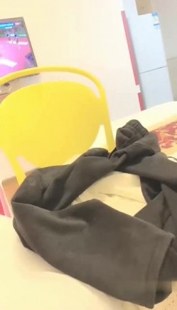 高颜值大三学生妹涵玥玩真实直播竟勾引表弟啪啪 勇猛表弟大屌一顿爆操 无套爆射 操玩跳蛋上 高清完整版 截图7