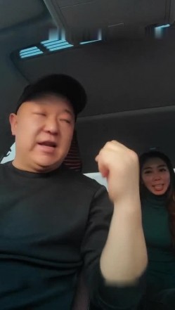 颜值不错御姐 户外车震口交啪啪 截图9