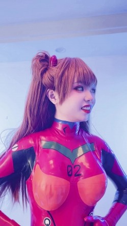 【超美高端 ️罕见露脸露点】极品Cos爆机少女『喵小吉』三月新作《人类补奸计划》性感明日香的使徒榨汁 超清4K原版 截图5