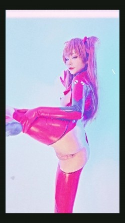 【超美高端 ️罕见露脸露点】极品Cos爆机少女『喵小吉』三月新作《人类补奸计划》性感明日香的使徒榨汁 超清4K原版 截图13