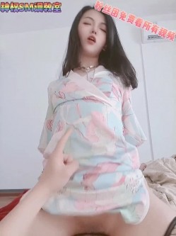 【调教母狗】身材纤细骚母狗【琳儿】淫荡调教第三弹79V 截图2