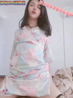 【调教母狗】身材纤细骚母狗【琳儿】淫荡调教第三弹79V 截图6