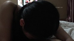 《换妻俱乐部泄密流出》绿帽老公带着老婆和其他男人玩3P,4P 完美露脸 截图3