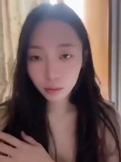 高端泄密流出视图 ️高冷白领姐姐王琪自拍酒店变身母狗被领导草 截图5
