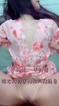 入会粉丝团专属91极品网红【蜜桃】完美露脸性爱私拍~百变制服COSER被肉棒各种进出 截图7