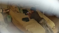 大学城附近酒店摄像头偷拍 大学生情侣高颜值小仙女被男友暴力抠逼高潮喷水 截图1