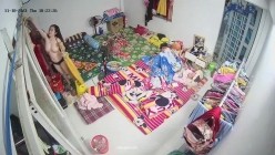10月最新流出【破解摄像头】 ️监控下的女生宿舍日常洗澡换衣服 截图4