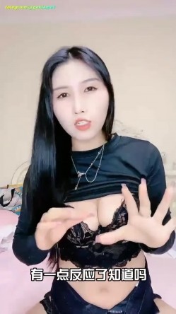 『嫂子的逼逼好痒啊！』超骚大胸御姐淫欲挑逗 自述勾引小叔子的经历 F罩杯巨乳大嫂的诱惑谁能挡住 截图2