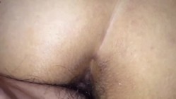 熟女阿姨 在家吃鸡啪啪 被大鸡吧无套爆菊花 骚逼菊花轮着操 最后内射老菊花 截图8