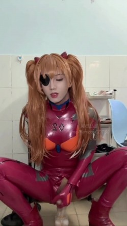 圣诞狂欢 鸡鸡子 国产极品人气TS，又清纯又狂野，攻守兼备反差感拉满，线下约会据说已经排到明年 截图12