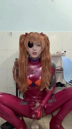 圣诞狂欢 鸡鸡子 国产极品人气TS，又清纯又狂野，攻守兼备反差感拉满，线下约会据说已经排到明年 截图16