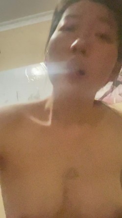 大奶少妇和男上司酒店露脸偷情 截图10