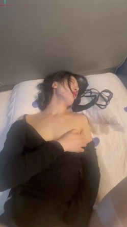 中出内射颜值音乐老师气质高挑肤白貌美，床上音浪更是让人流连忘返人间尤物 截图11
