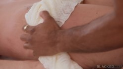 Blacked.26.08.01.Kensie.Snow.XXX.1080p.MP4-NBQ[XC] 截图2