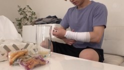 LULU-092 当たり屋NTR 示談交渉には応じず謝罪に来た巨乳妻を性処理道具にした。 瀬名ひ 截图1